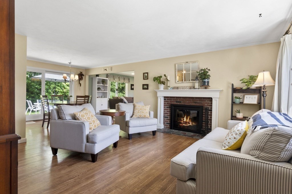 16 Juniper Street Ipswich, MA 01938 - Photo 8 of 41