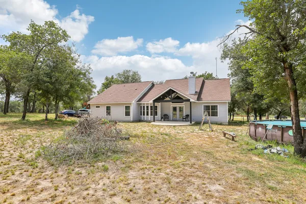 $535,000 | 114 County Road 6863, Natalia, TX 78059