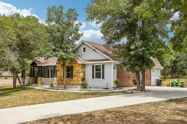 $504,900 | 114 County Road 6863, Natalia, TX 78059