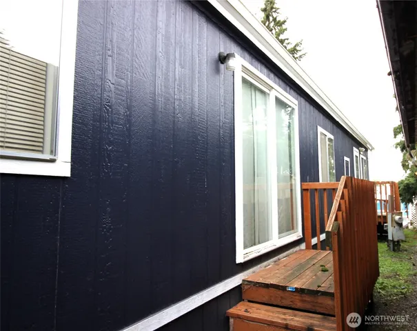 a view of backyard with hardwood