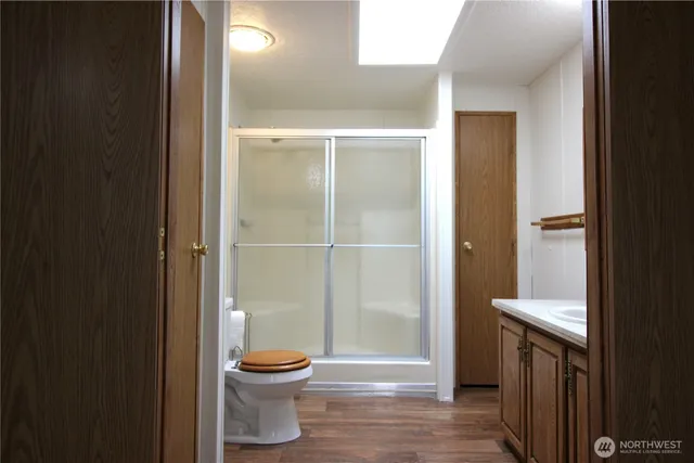 a bathroom with a toilet