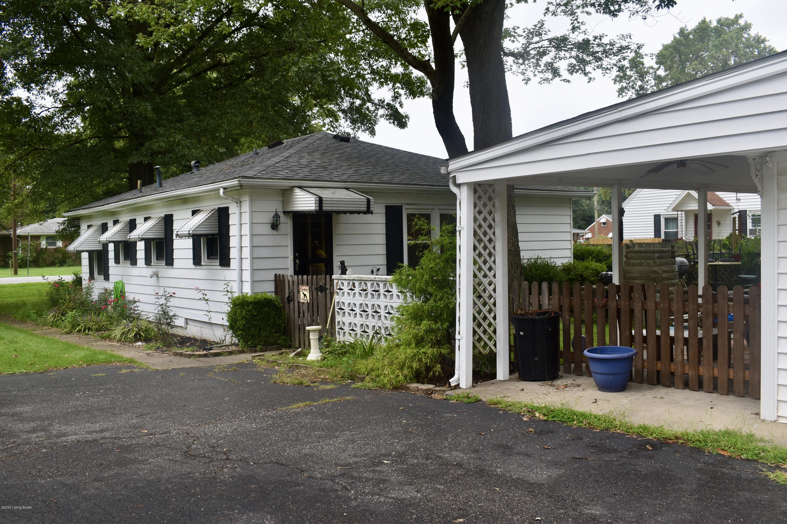 4415 Dover Road Louisville, KY 40216 - Photo 24 of 24 2F817340-59D3-4B7A-B3F6-D9D38DD1150D_1_2