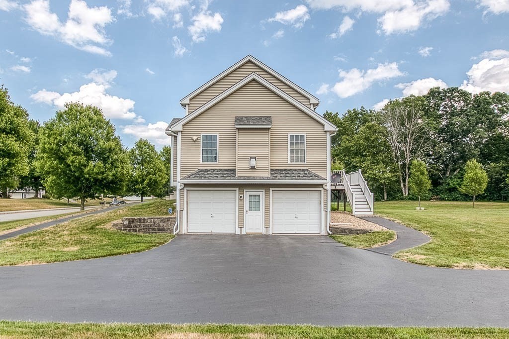 9 Cart Path Road Dracut, MA 01826 - Photo 3 of 31 Gallery Image 3