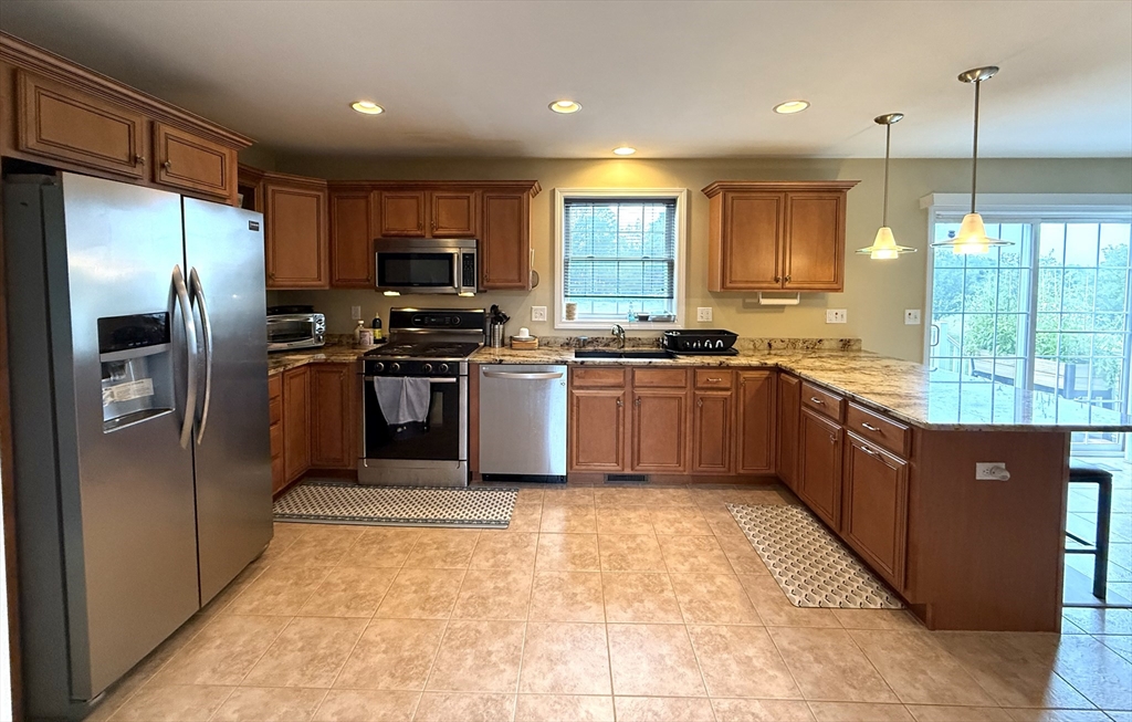 9 Cart Path Road Dracut, MA 01826 - Photo 5 of 31 Gallery Image 5