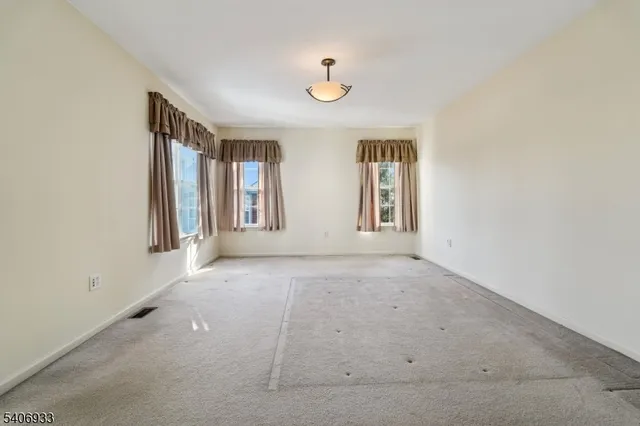 $4,000 | 163 Gladstone Drive, Parsippany, NJ 07054