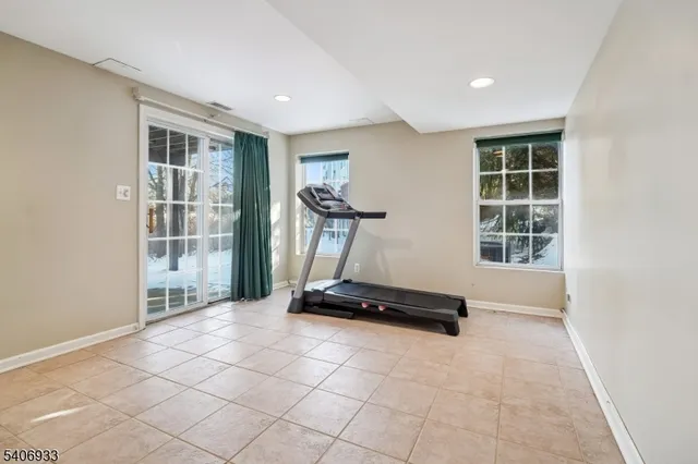 $4,000 | 163 Gladstone Drive, Parsippany, NJ 07054