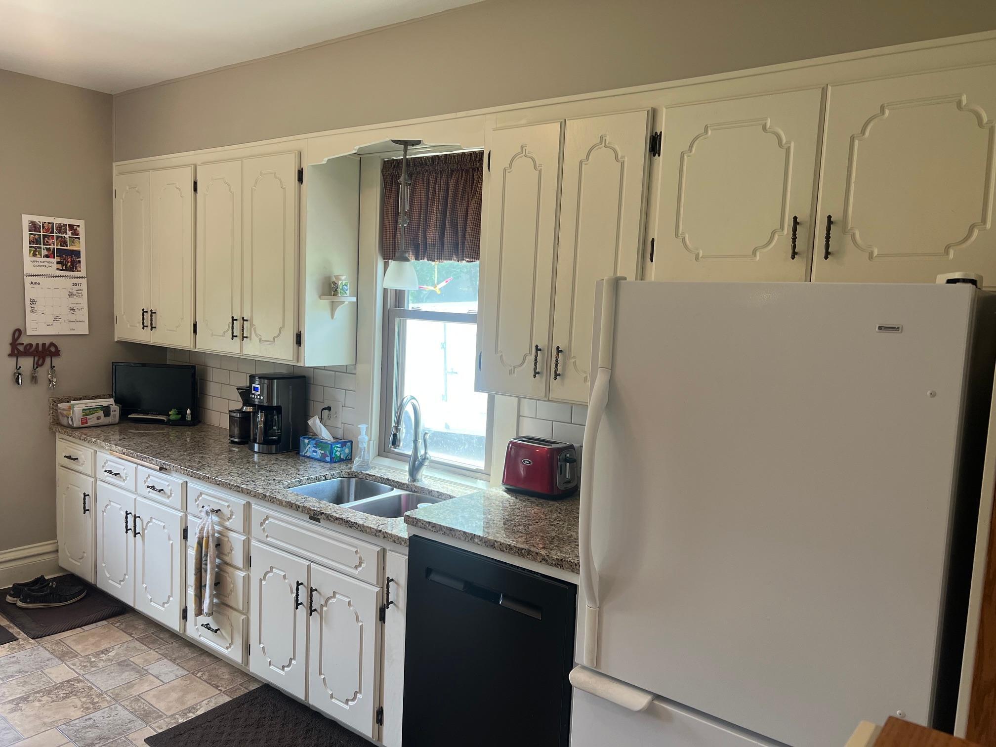 413 South Swift Avenue Litchfield, MN 55355 - Photo 11 of 58