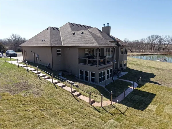 $1,650,000 | 18401 Ssr-w Highway, Smithville, MO 64089