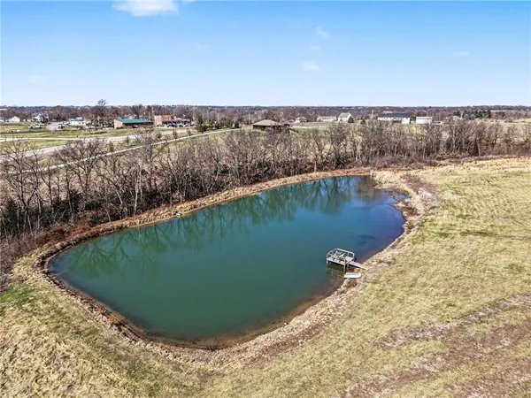 $1,650,000 | 18401 Ssr-w Highway, Smithville, MO 64089