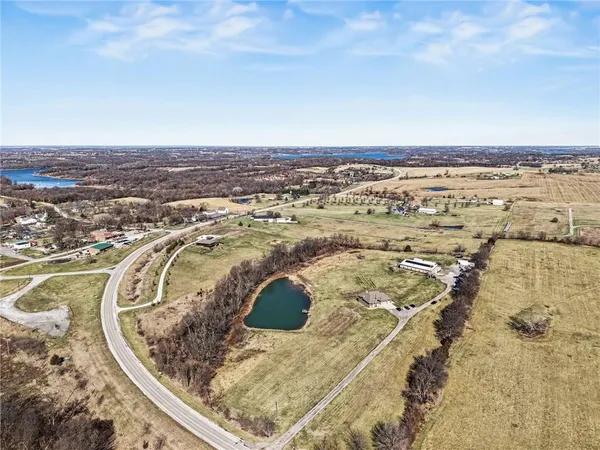 $1,650,000 | 18401 Ssr-w Highway, Smithville, MO 64089