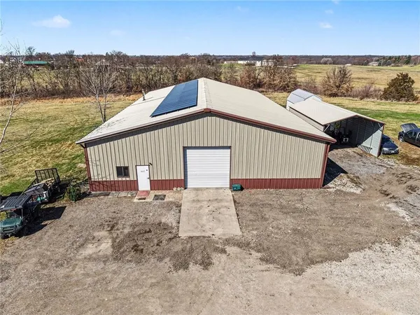 $1,650,000 | 18401 Ssr-w Highway, Smithville, MO 64089