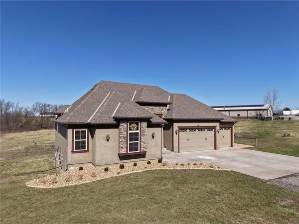 $1,650,000 | 18401 Ssr-w Highway, Smithville, MO 64089