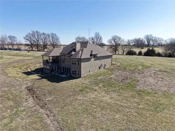 $1,650,000 | 18401 Ssr-w Highway, Smithville, MO 64089