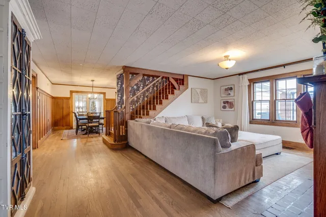 $379,900 | 235 West F Street, Elizabethton, TN 37643