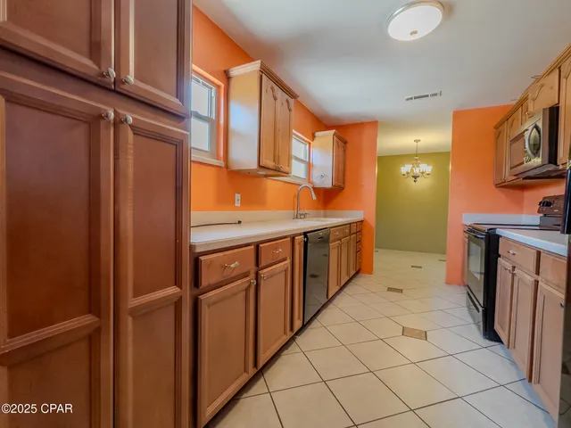 $284,000 | 1971 Hope School Drive, Marianna, FL 32448