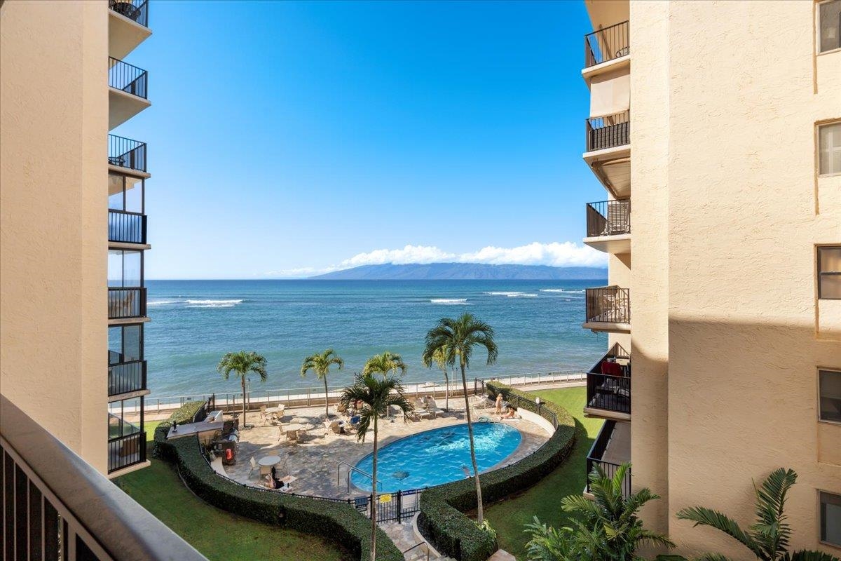 4401 Lower Honoapiilani Road, Unit B401 Lahaina, HI 96761 - Photo 18 of 42