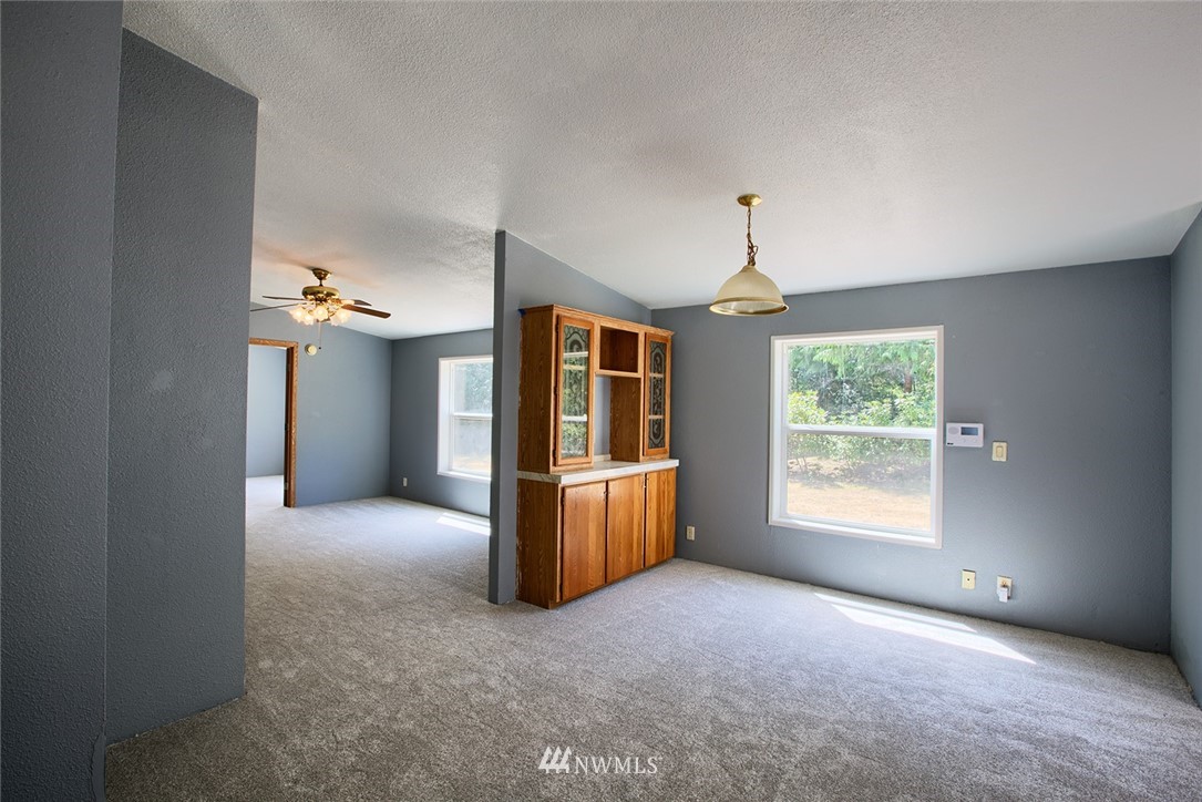 5235 Southeast Alpine Road Olalla, WA 98359 - Photo 3 of 14 Gallery Image 3