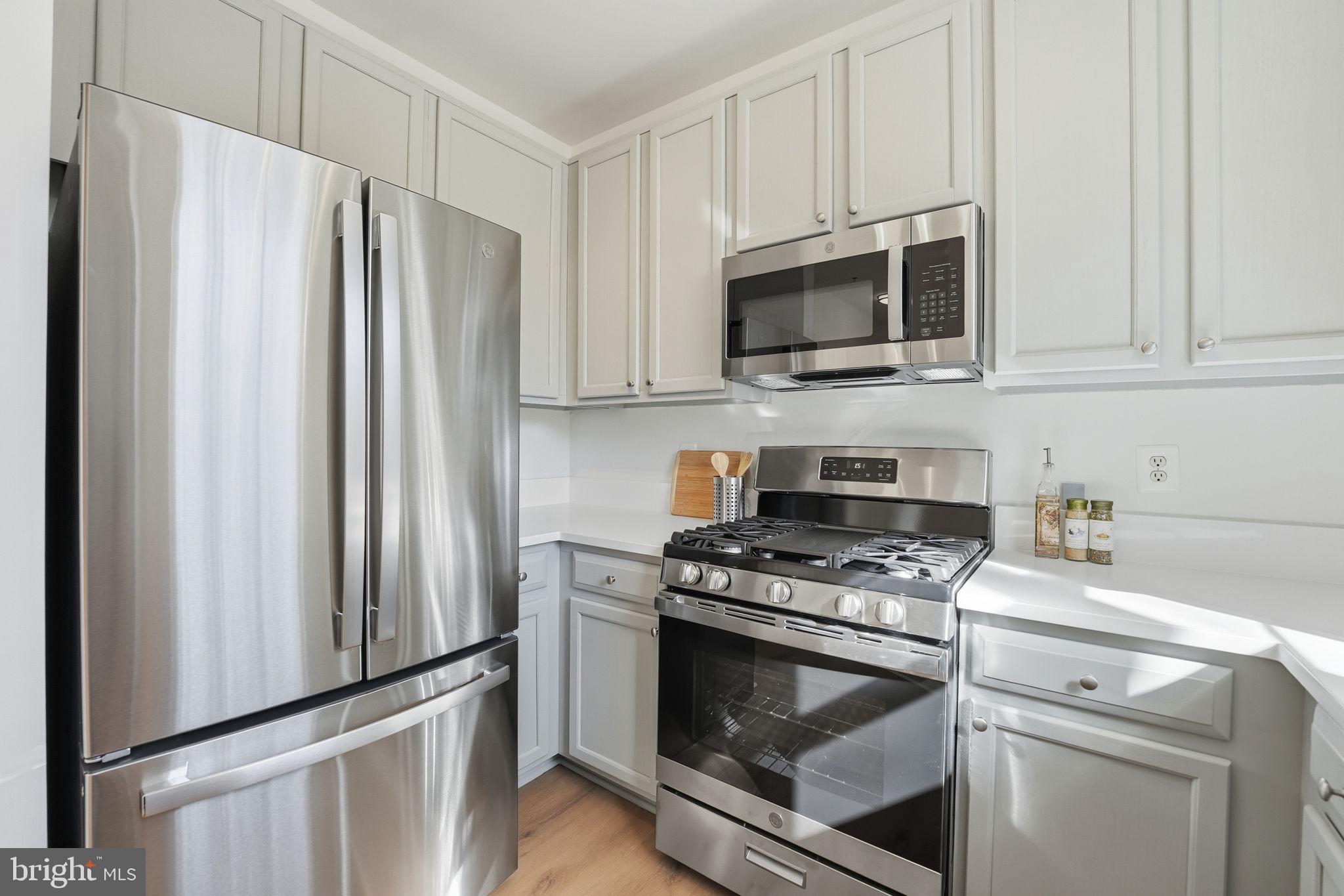 1305 Windleaf Drive Reston, VA 20194 - Photo 7 of 22