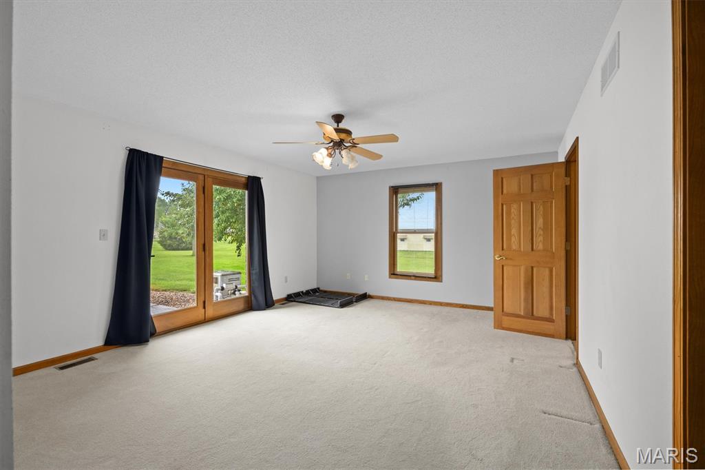 15020 Jamestown Road Breese, IL 62230 - Photo 13 of 46