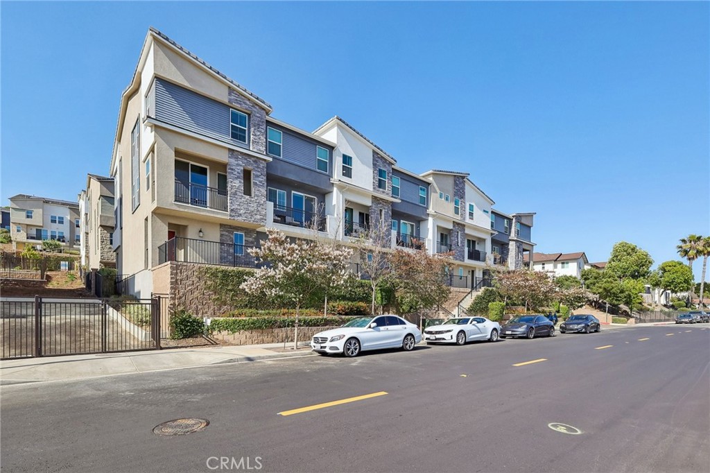 342 Fitzpatrick Road, Unit 106B1 San Marcos, CA 92069 - Photo 4 of 58