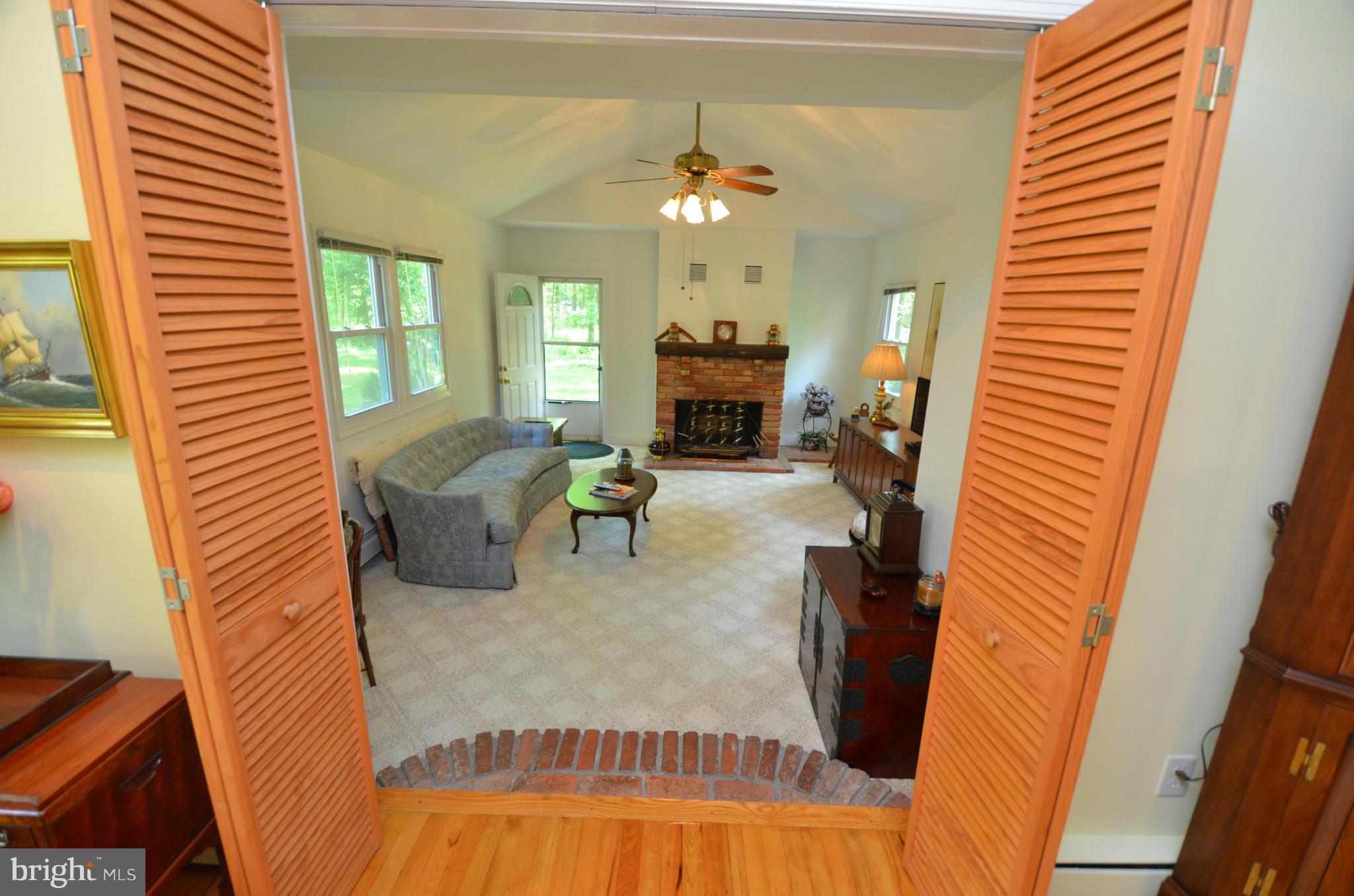 1413 Nieman Road Shady Side, MD 20764 - Photo 12 of 30 Family Room