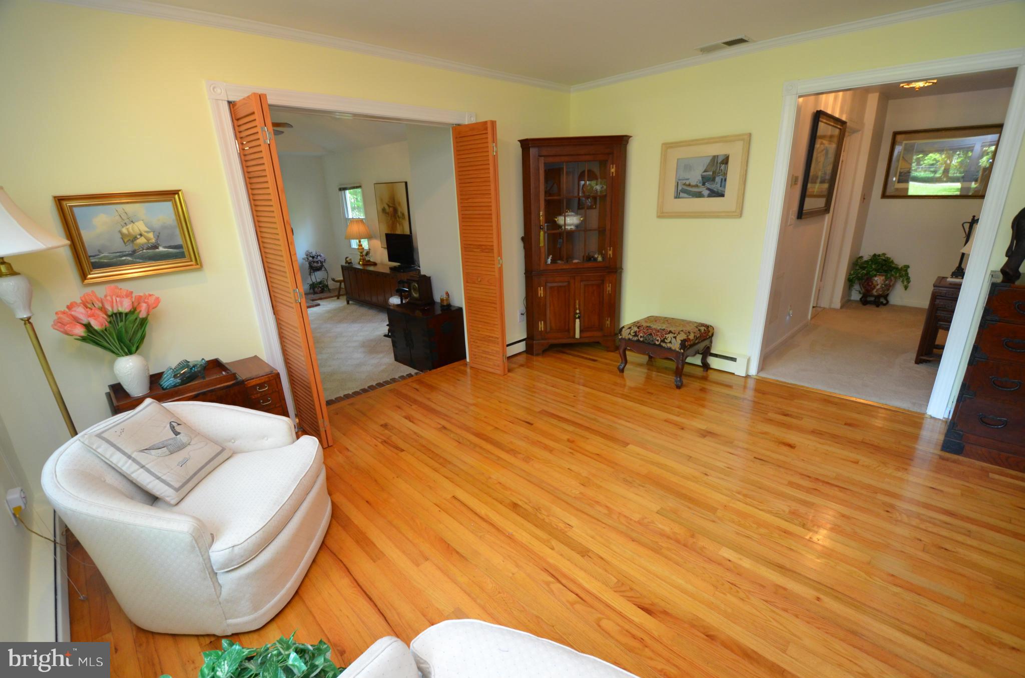 1413 Nieman Road Shady Side, MD 20764 - Photo 6 of 30 Living Room