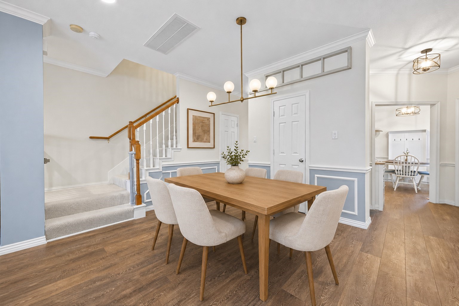5011 Inker Street Houston, TX 77007 - Photo 7 of 21 Formal Dining Room open to family room