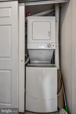 $185,000 | 411 Stiles Avenue, Unit C12, Maple Shade, NJ 08052