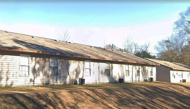 $425 | 1208 Par Road 249, Franklinton, LA 70438