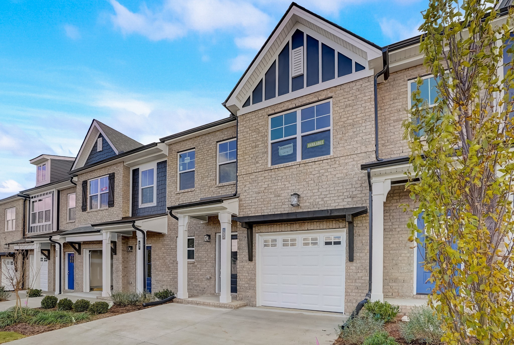 165 Rothwood Drive Hendersonville, TN 37075 - Photo 2 of 36