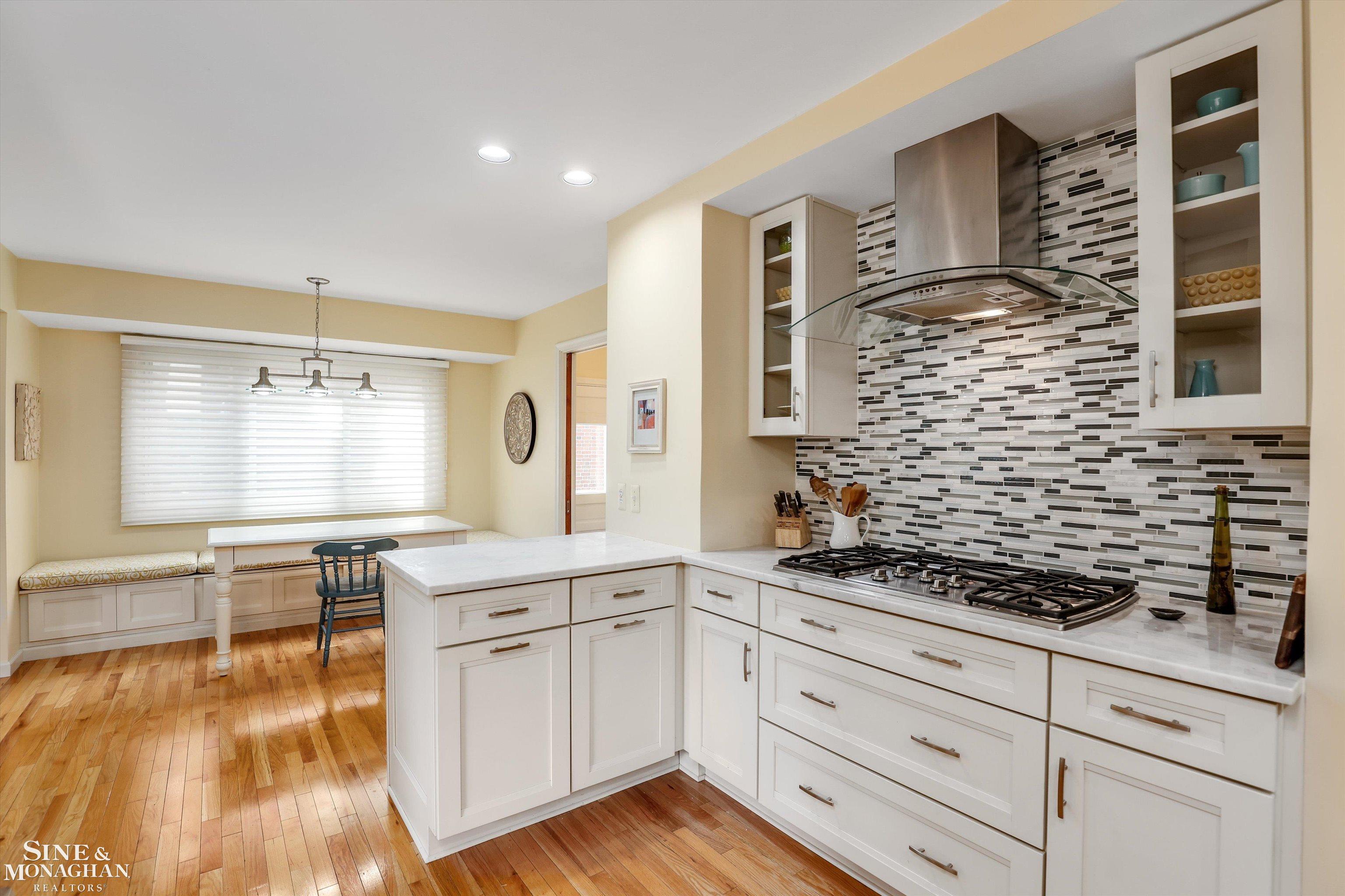 50 Hampton Road Grosse Pointe Shores, MI 48236 - Photo 15 of 37