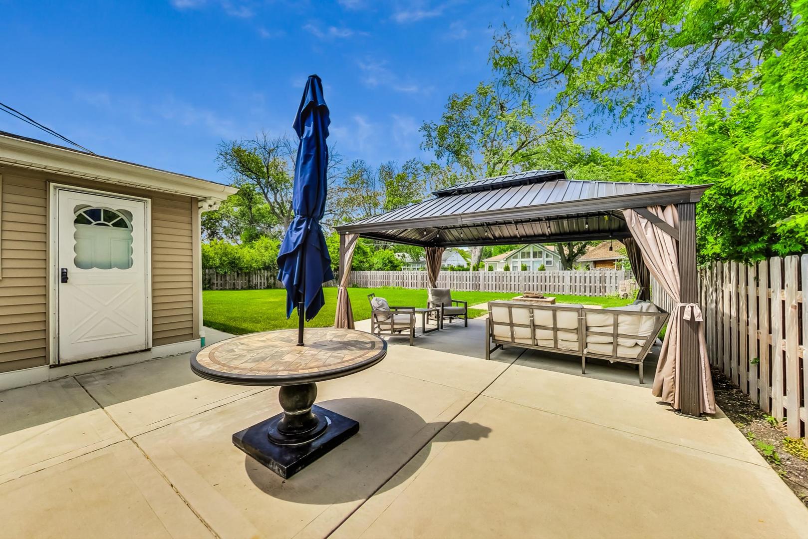 1926 Manor Lane Park Ridge, IL 60068 - Photo 27 of 33 Gallery Image 27