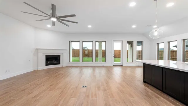 $524,900 | 249 Woodoat Road, Waxahachie, TX 75165