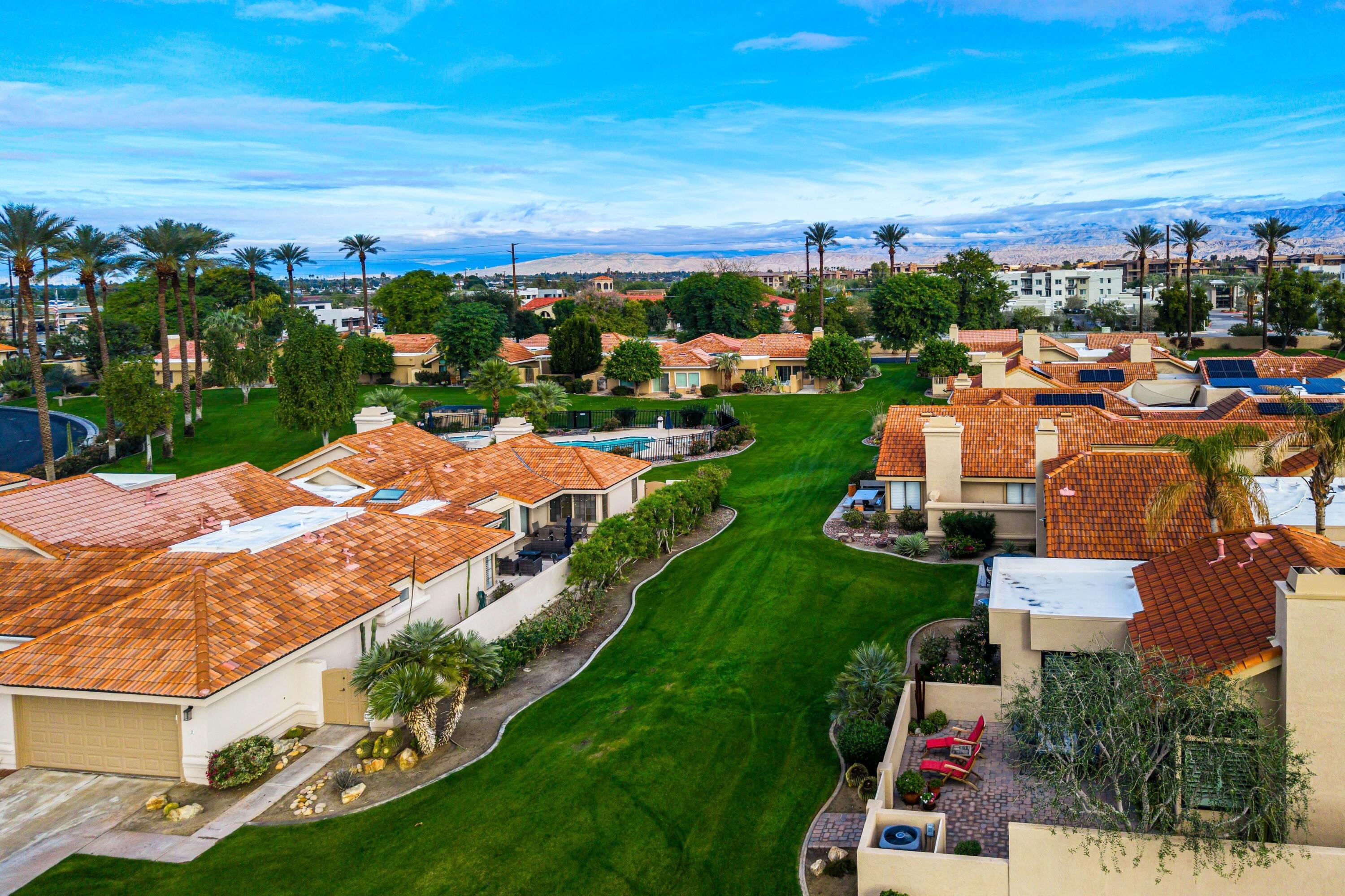 29 Verde Way Palm Desert, CA 92260 - Photo 35 of 43 a view of a city