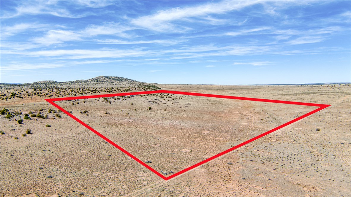 301-34-020 North James Sheriff Road Seligman, AZ 86337 - Photo 6 of 32