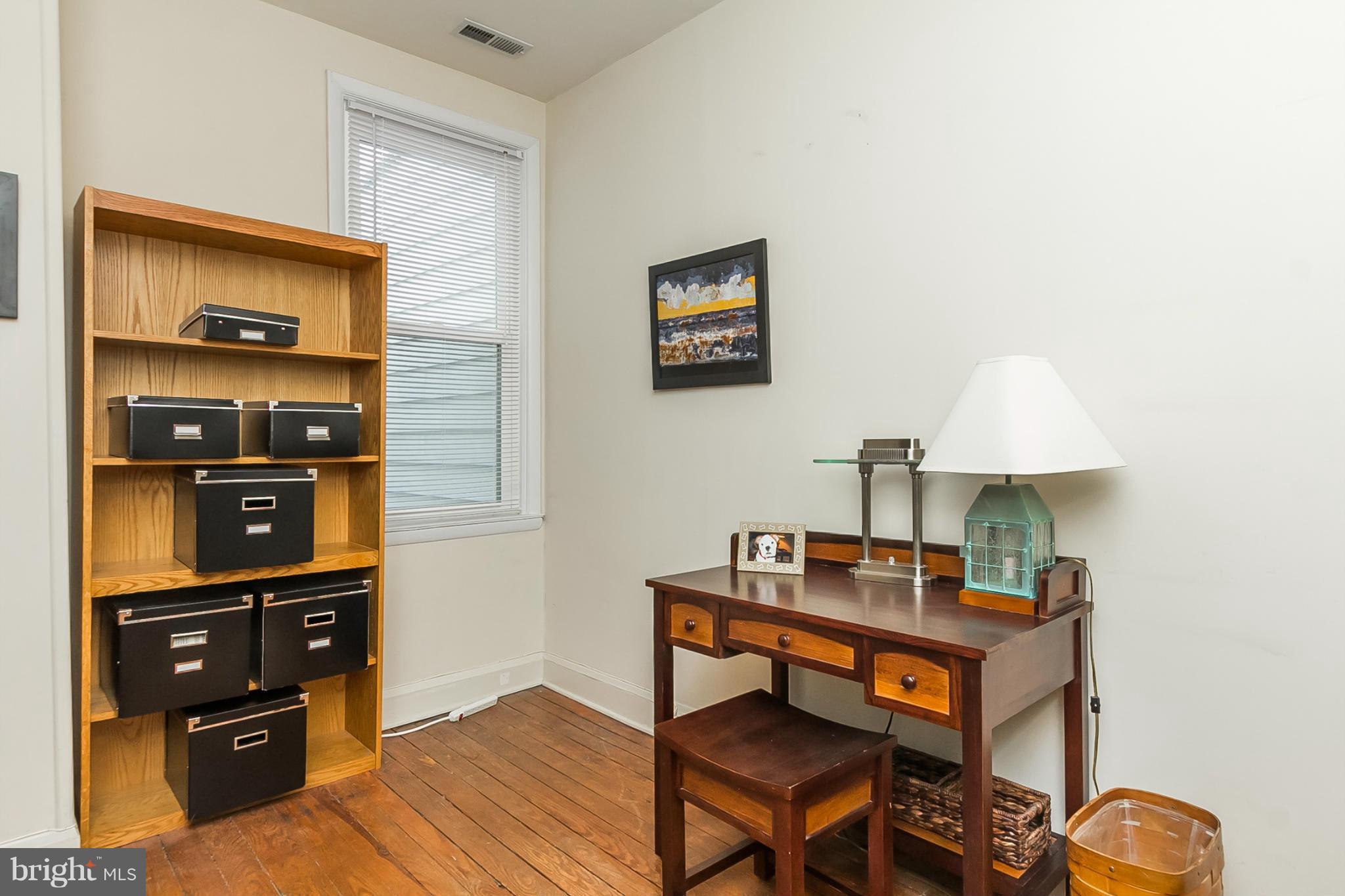 3521 Roland Avenue Baltimore, MD 21211 - Photo 17 of 22 Bedroom