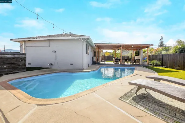 $1,025,000 | 1745 Eucalyptus Court, Concord, CA 94521