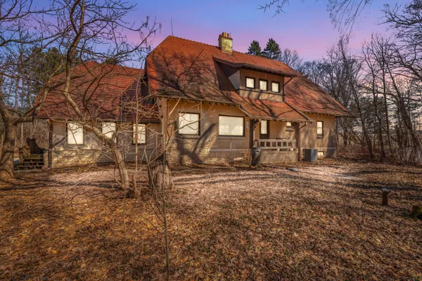 $550,000 | 6789 North Elm Tree Road, Glendale, WI 53217