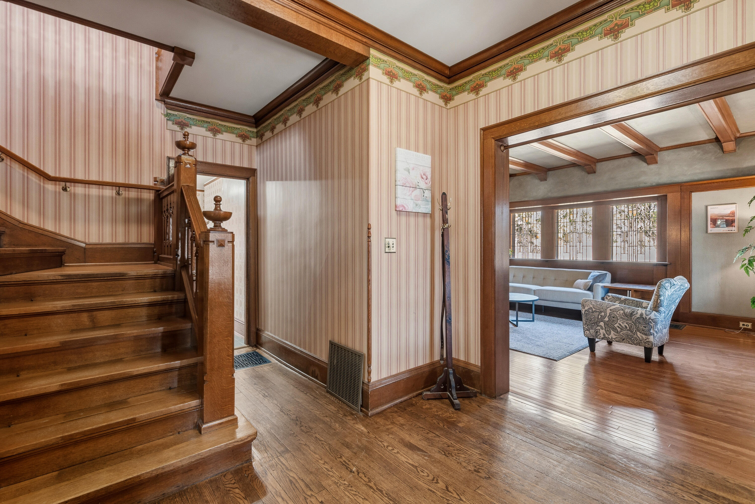 6789 North Elm Tree Road Glendale, WI 53217 - Photo 20 of 34 Entry Way