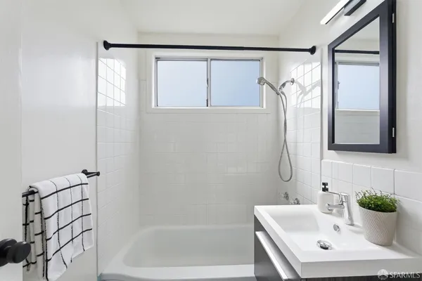 $1,099,000 | 2701 43rd Avenue, San Francisco, CA 94116