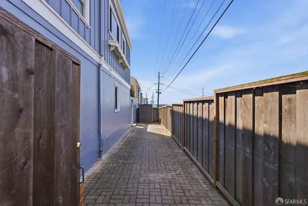 $1,099,000 | 2701 43rd Avenue, San Francisco, CA 94116