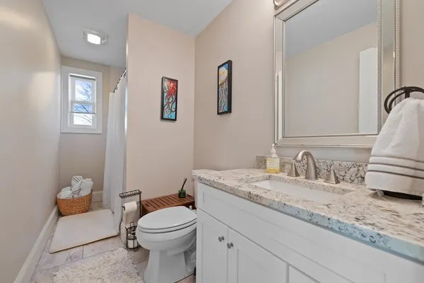$579,900 | 16.5 Holly Street, Unit 2L, Salem, MA 01970