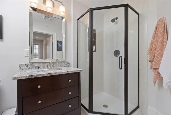 $579,900 | 16.5 Holly Street, Unit 2L, Salem, MA 01970