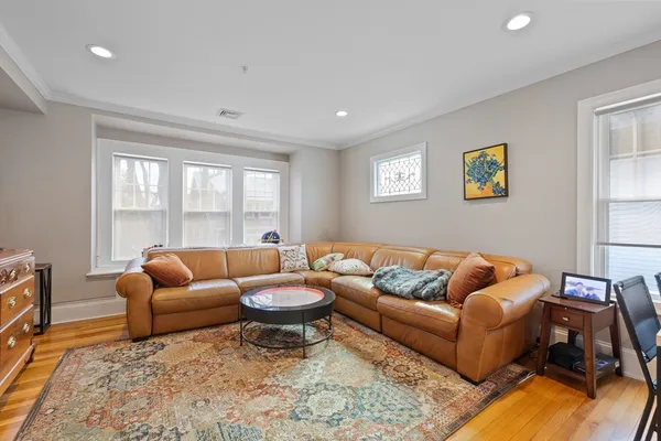 $579,900 | 16.5 Holly Street, Unit 2L, Salem, MA 01970