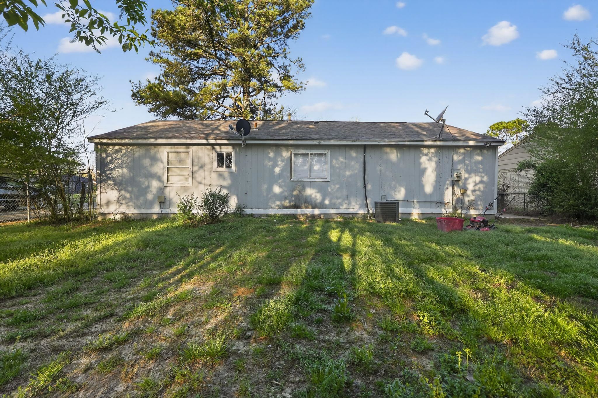 4736 Applestone Street Memphis, TN 38109 - Photo 6 of 35