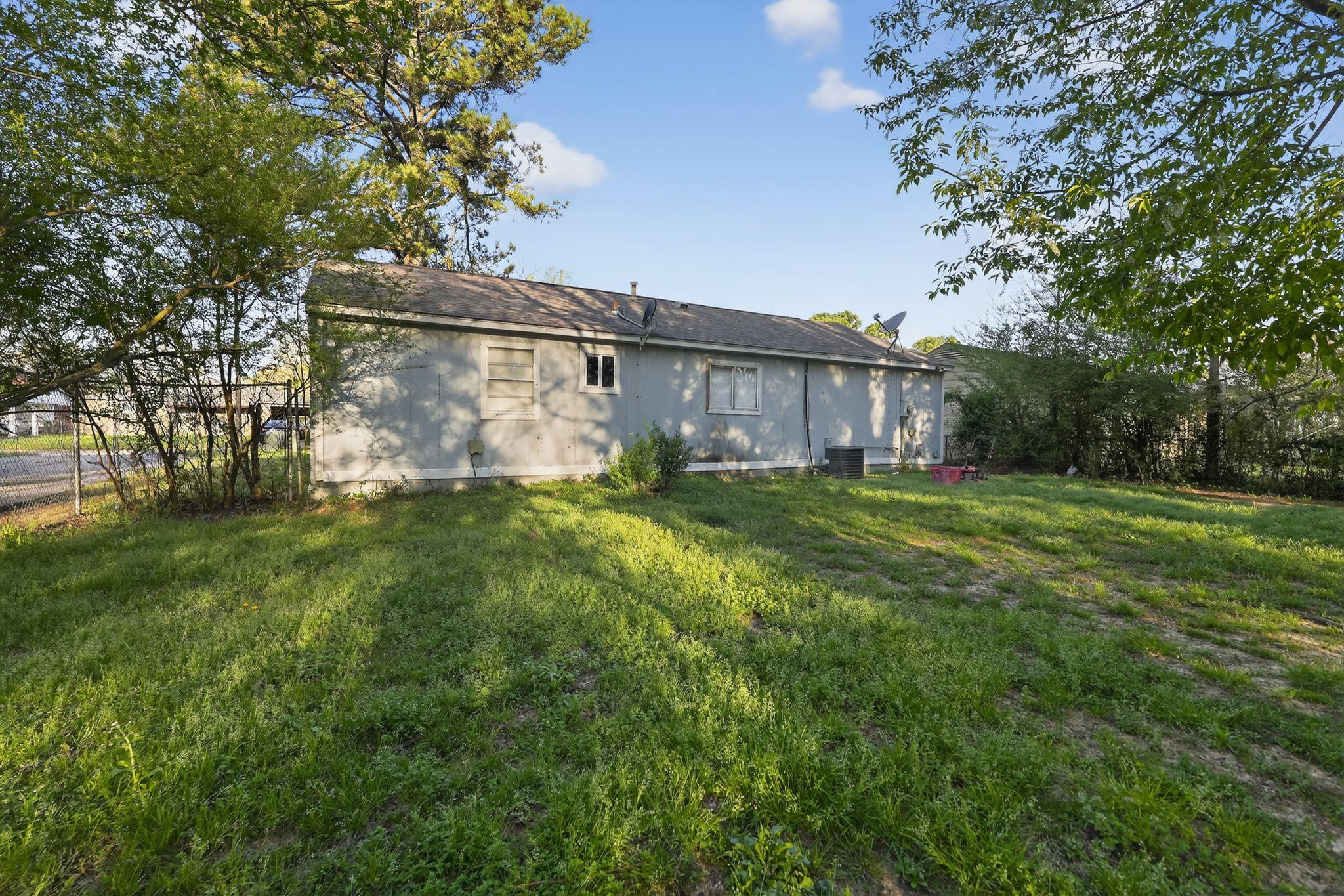 4736 Applestone Street Memphis, TN 38109 - Photo 8 of 35