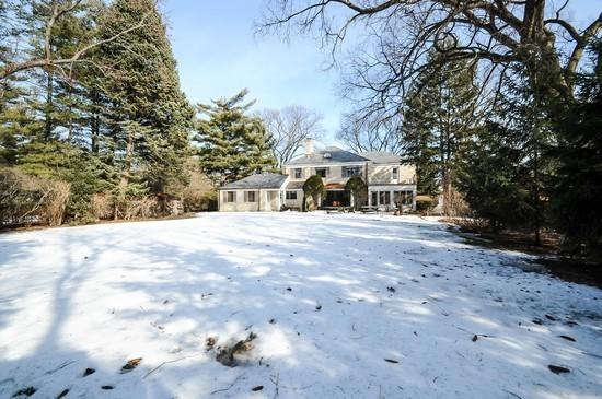 1119 Locust Road Wilmette, IL 60091 - Photo 25 of 25 a view of outdoor space with yard