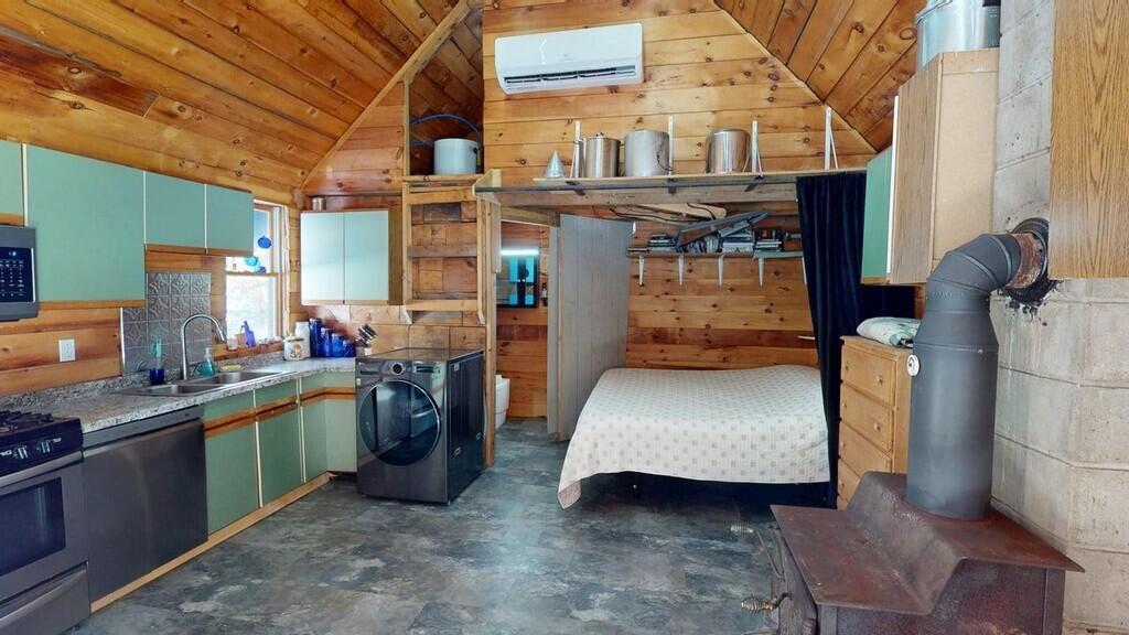 80 Wheaton Way Bradford, ME 04410 - Photo 12 of 41 11-Primary-Bed-1 (Copy)