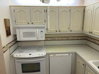 22805 Southwest 66th Avenue, Unit 206 Boca Raton, FL 33428 - Photo 33 of 46 IMG_9836