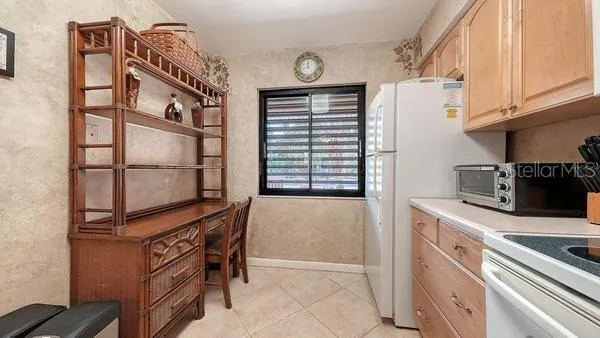 $239,000 | 5183 Lake Village Drive, Unit 6, Sarasota, FL 34235